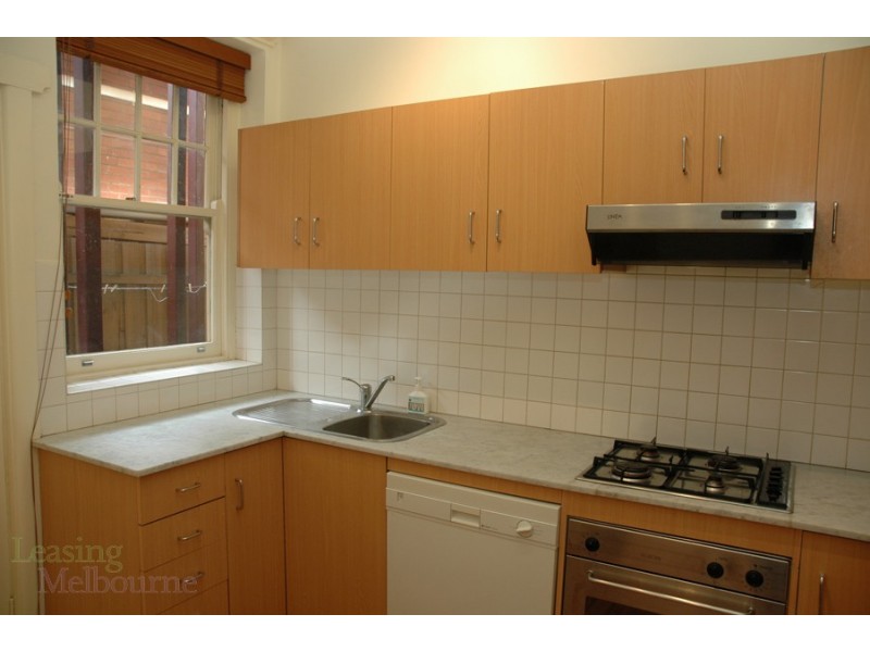 2/61 Blessington Street, St Kilda VIC 3182