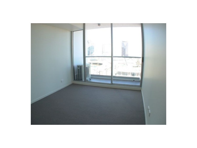 910/8 McCrae Street, Docklands VIC 3008