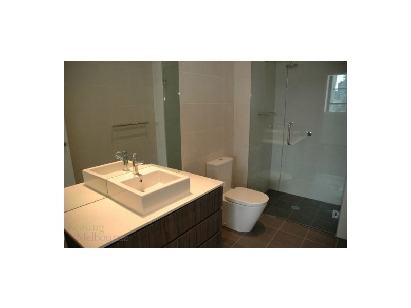 8/20 Convention Centre Place, Docklands VIC 3008
