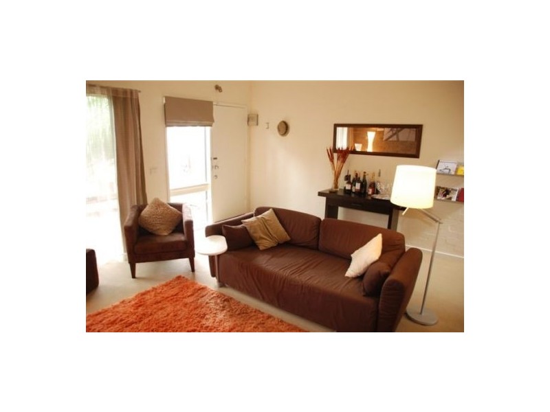 3/201-207 Barkly Street, Brunswick VIC 3056