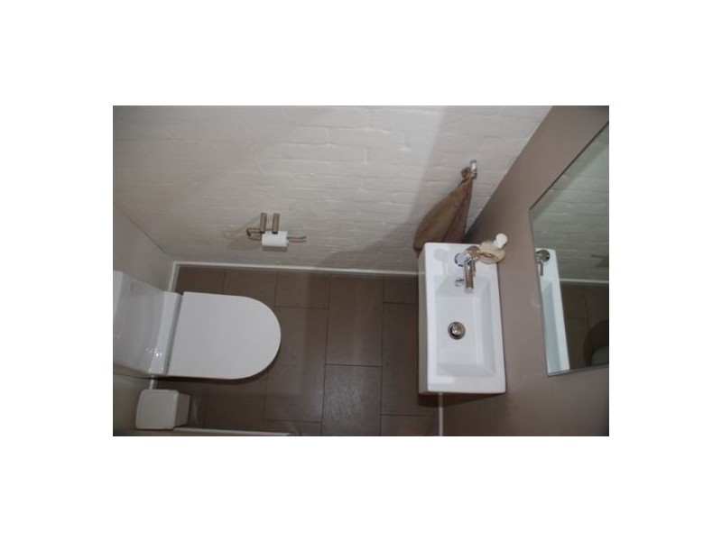 3/201-207 Barkly Street, Brunswick VIC 3056