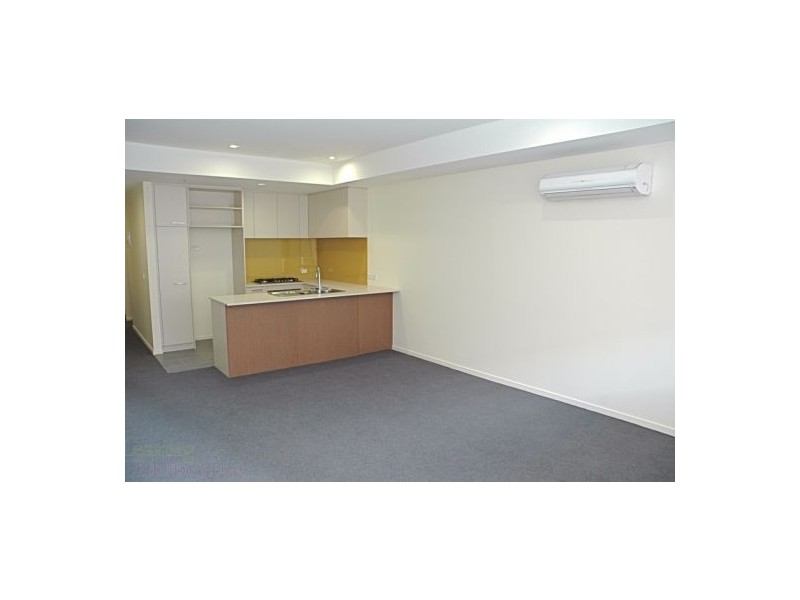 2.02/216 Rouse Street, Port Melbourne VIC 3207