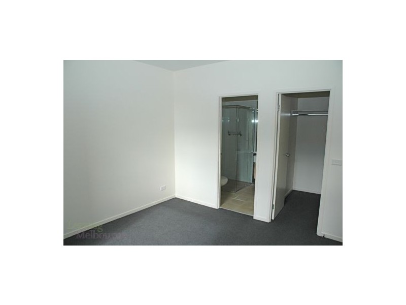 4.02/216 Rouse Street, Port Melbourne VIC 3207