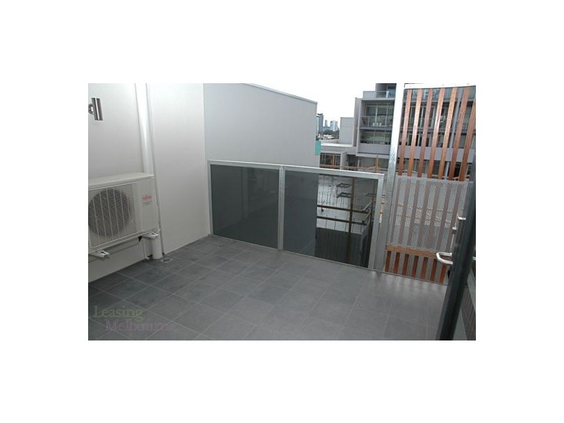 4.02/216 Rouse Street, Port Melbourne VIC 3207