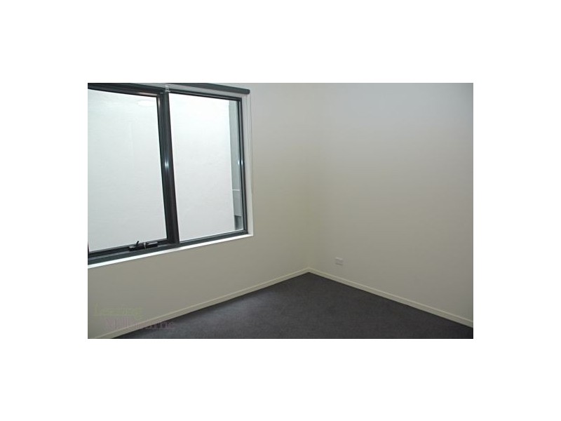 4.02/216 Rouse Street, Port Melbourne VIC 3207