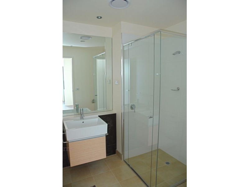 4.04/216 Rouse Street, Port Melbourne VIC 3207