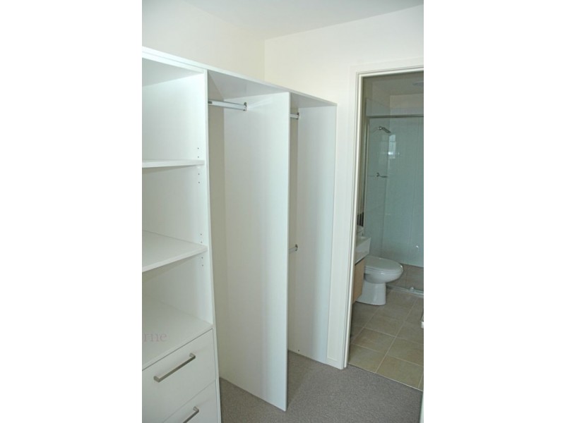 4.05/216 Rouse Street, Port Melbourne VIC 3207