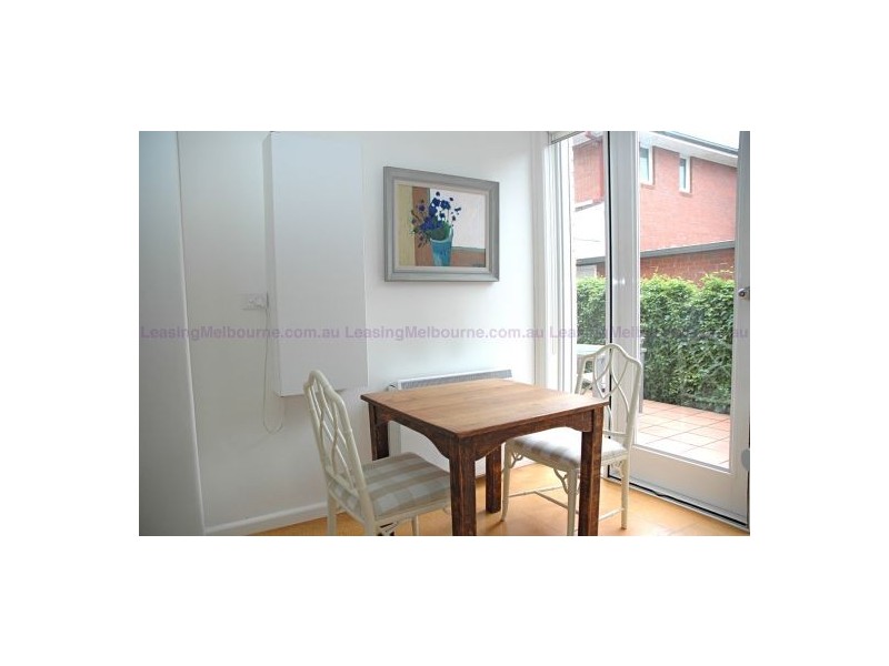 1/3 Lansell Court, Toorak VIC 3142