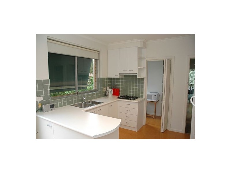 1/3 Lansell Court, Toorak VIC 3142