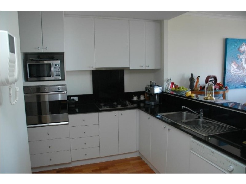 302/10  Princes Street , Port Melbourne VIC 3207
