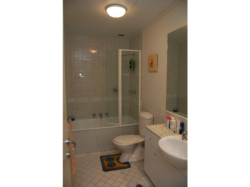 302/10  Princes Street , Port Melbourne VIC 3207