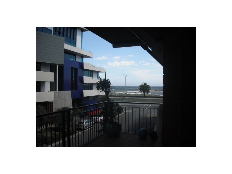 3A/9 Beach Street, Port Melbourne VIC 3207