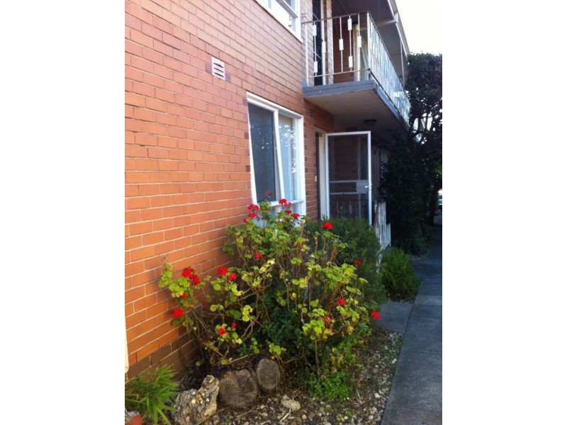 17/100 Rowena Parade, Richmond VIC 3121