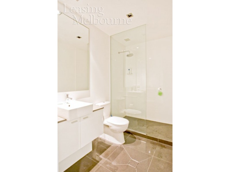 4/17 Robe Street, St Kilda VIC 3182