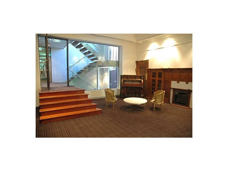 4/17 Robe Street, St Kilda VIC 3182