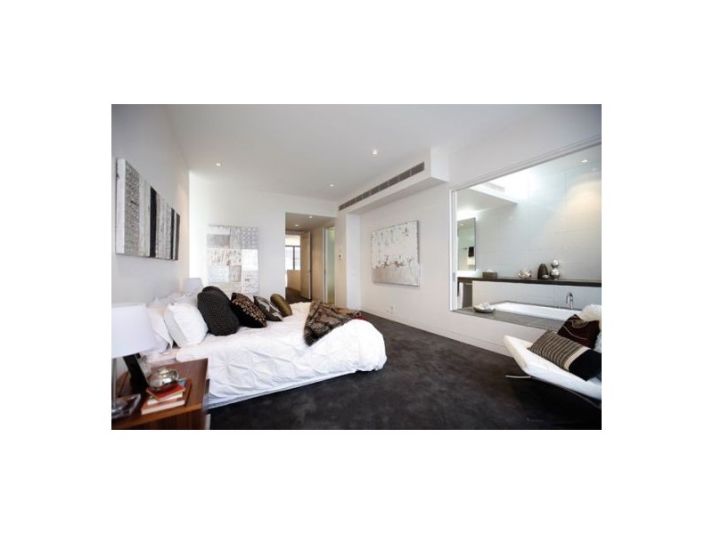 130 Newquay Promenade, Docklands VIC 3008