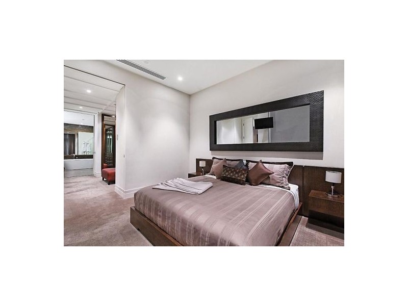 202/150 Clarendon Street, East Melbourne VIC 3002