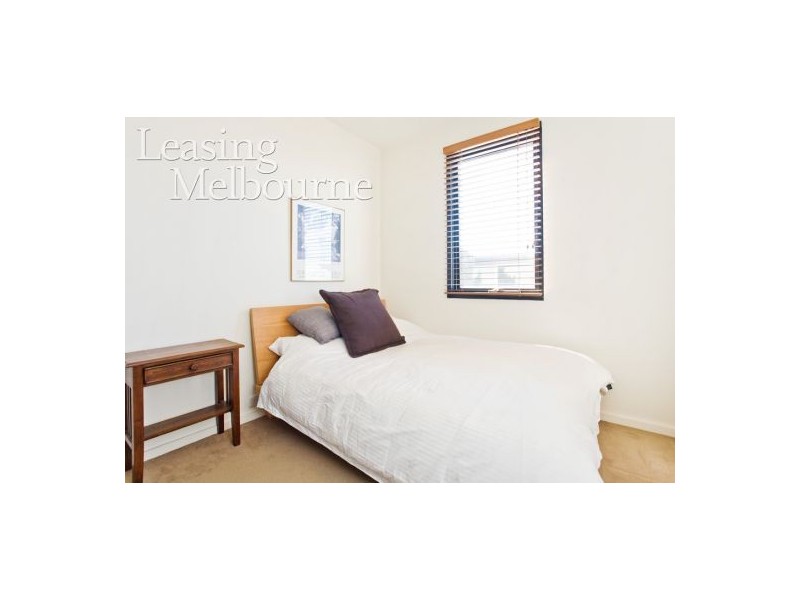 18/41-43 Spray Street, Elwood VIC 3184