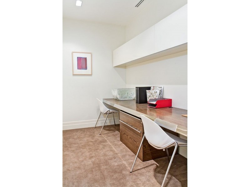 504/150 Clarendon Street, East Melbourne VIC 3002