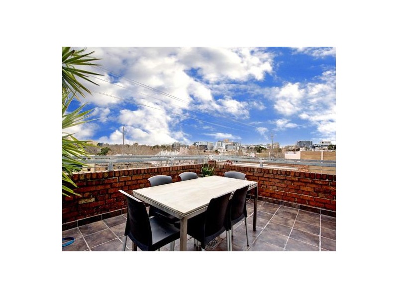 122 Curzon Street, North Melbourne VIC 3051