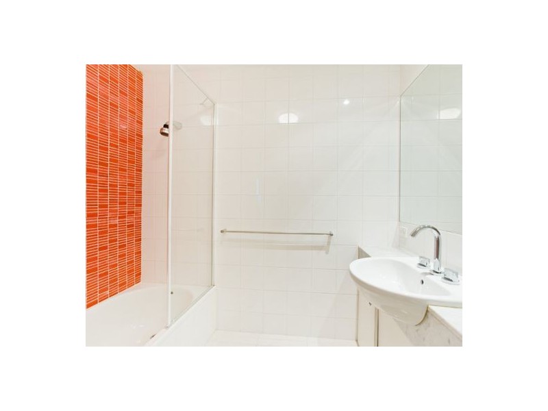 2/44 Jolimont Terrace, East Melbourne VIC 3002