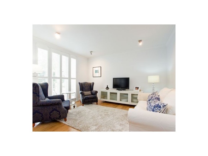 6/14 Woorigoleen Road, Toorak VIC 3142