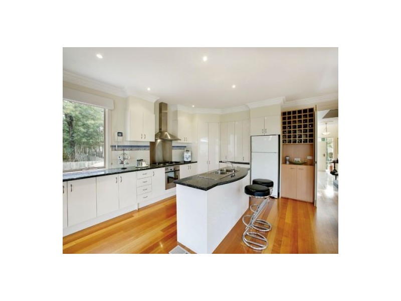 44 Grosvenor Parade, Balwyn VIC 3103