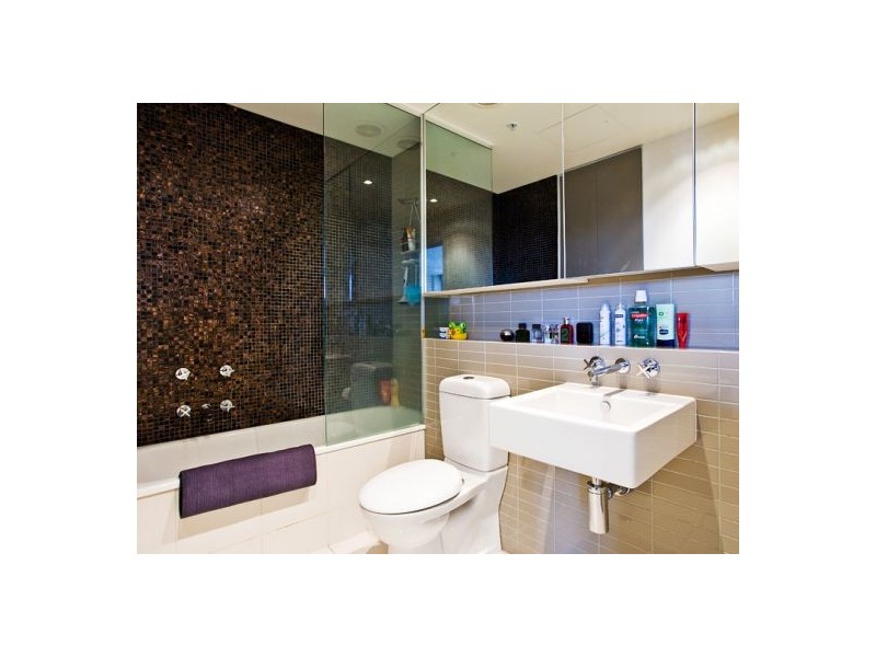 703/55 Queens Road, Melbourne VIC 3004