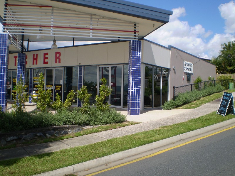 Oxley QLD 4075