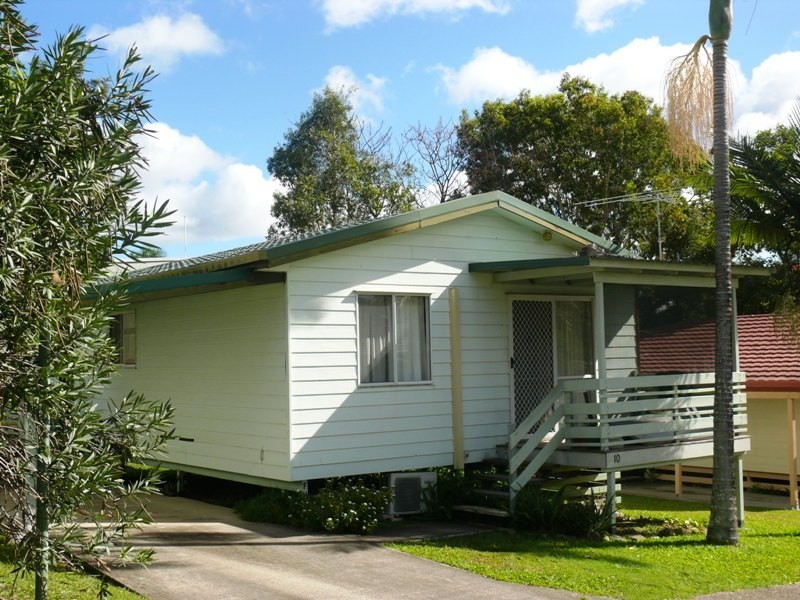 10 Woodlands Drive, Stapylton QLD 4207