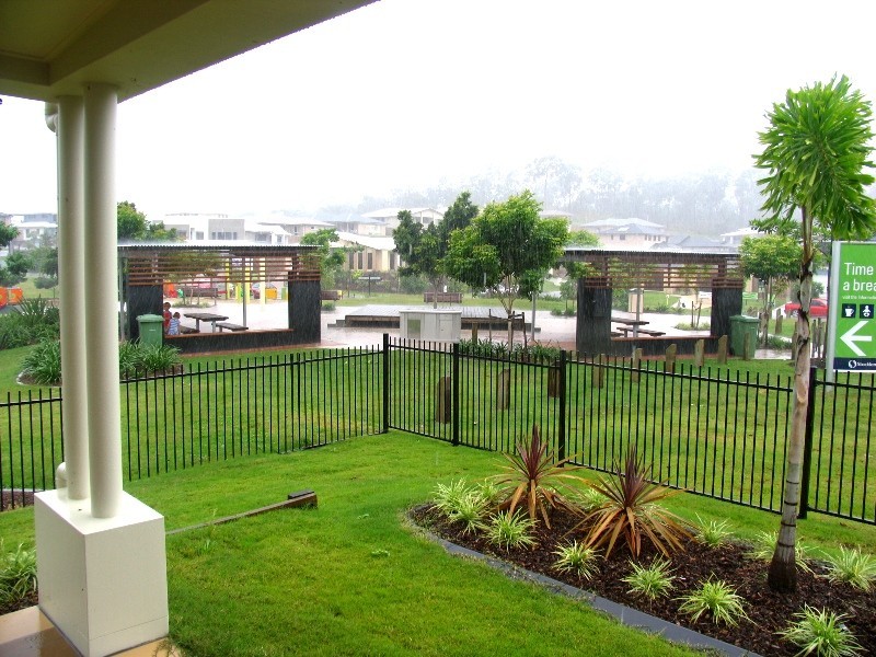 Pacific Pines QLD 4211