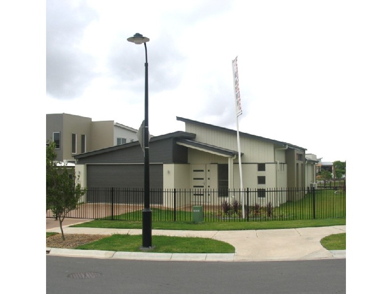 Pacific Pines QLD 4211