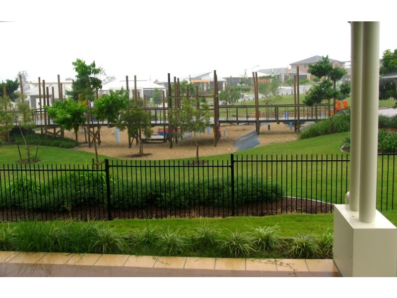 Pacific Pines QLD 4211