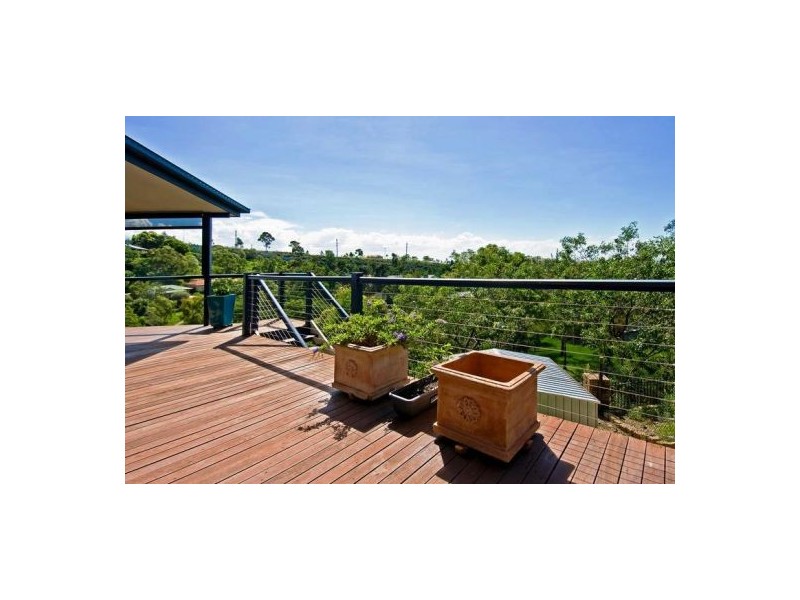 17 Valerie Close, Edens Landing QLD 4207