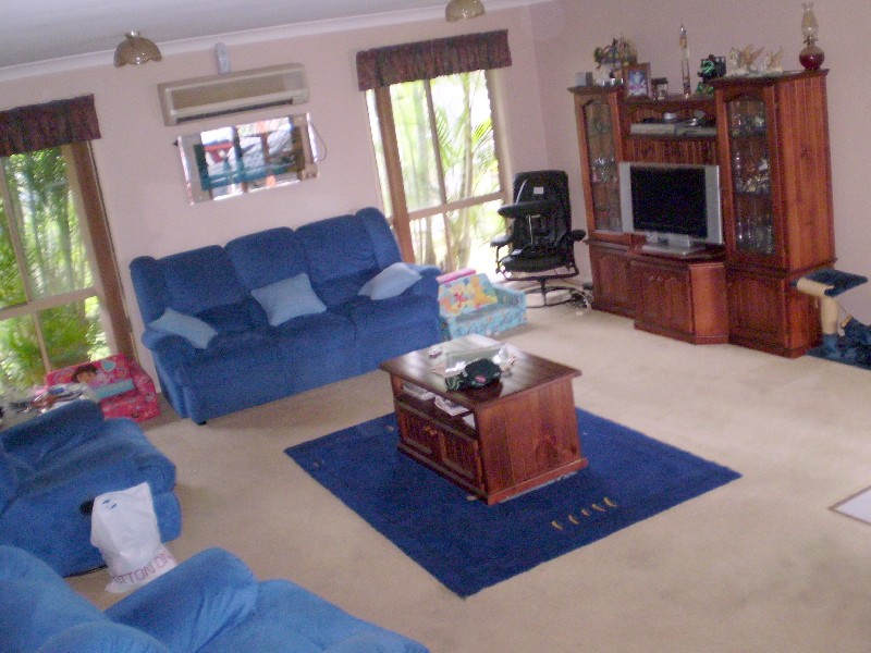 4 Richter Ct, Edens Landing QLD 4207