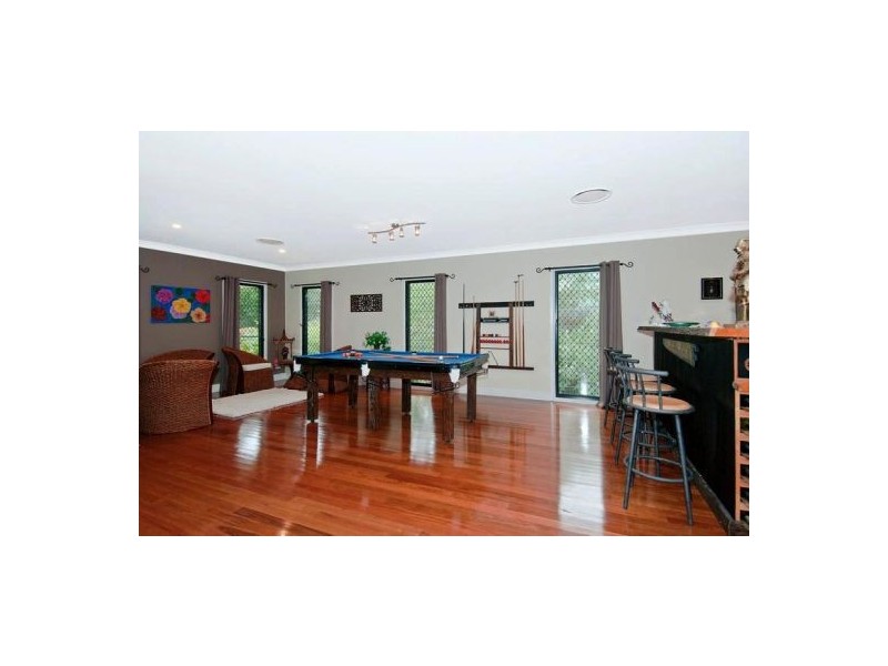 Edens Landing QLD 4207