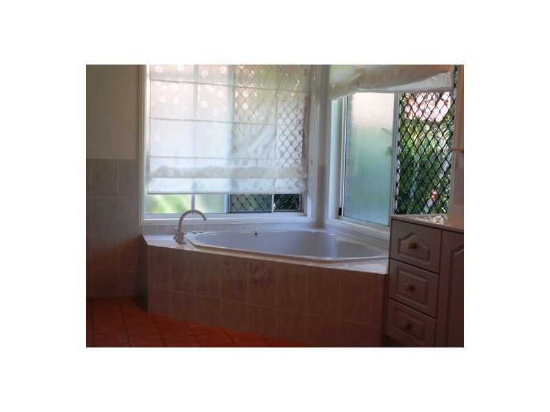 14 Prenzlau St, Windaroo QLD 4207