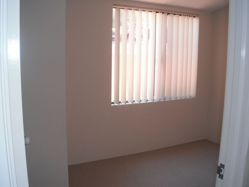 1/2 Glen Eagles Grove, Busselton WA 6280