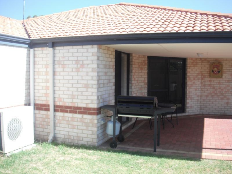 1/2 Glen Eagles Grove, Busselton WA 6280