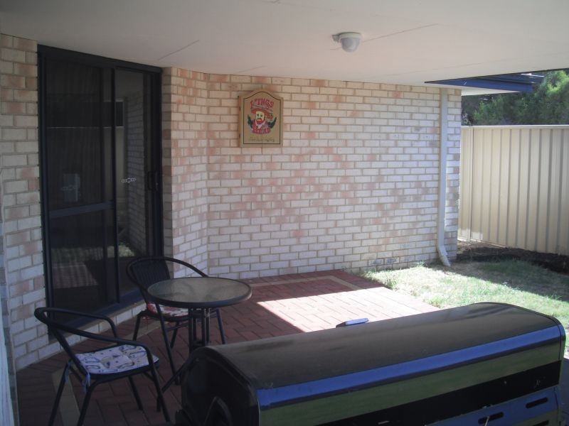 1/2 Glen Eagles Grove, Busselton WA 6280