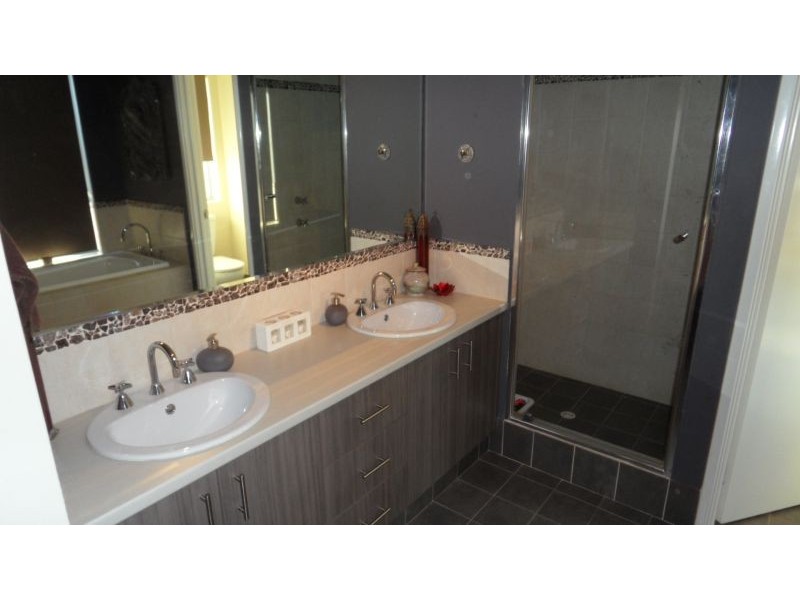 30 Provincia Parade, Yalyalup WA 6280