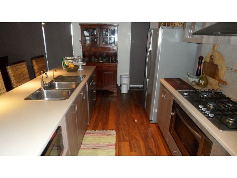 30 Provincia Parade, Yalyalup WA 6280