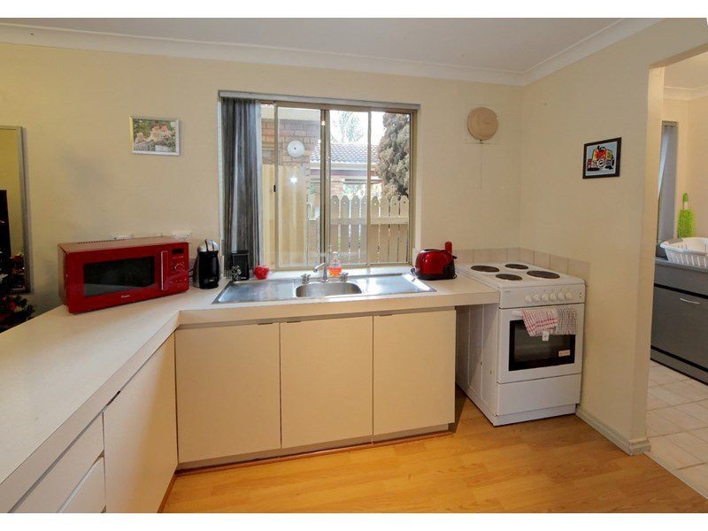 15/3 Sepia Court, Rockingham WA 6168