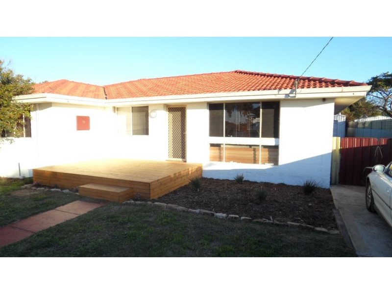 75 Kenny Crescent, Rangeway WA 6530