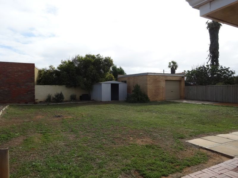 56 Mcaleer Drive, Mahomets Flats WA 6530