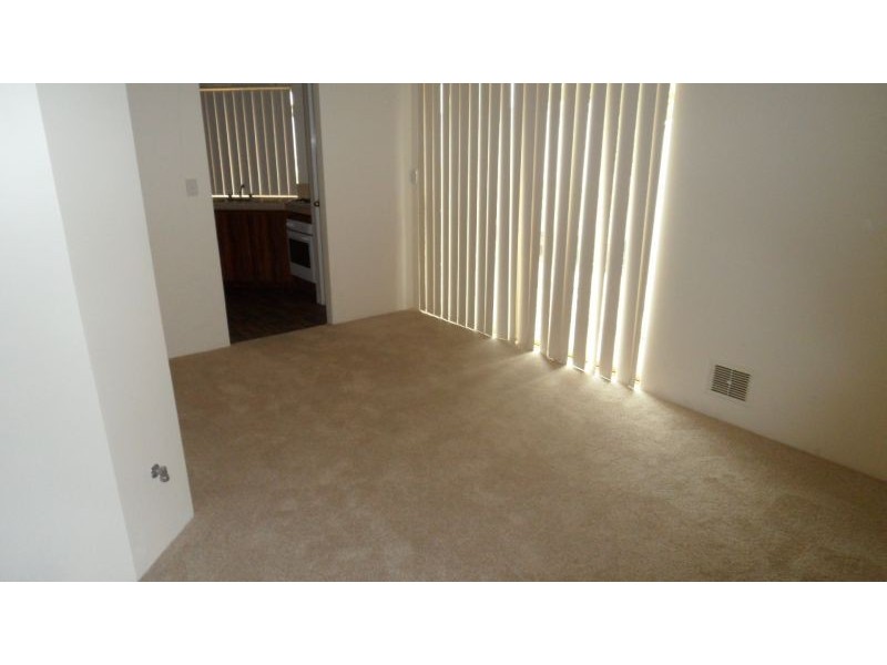 8 Cobia Rise, Warnbro WA 6169