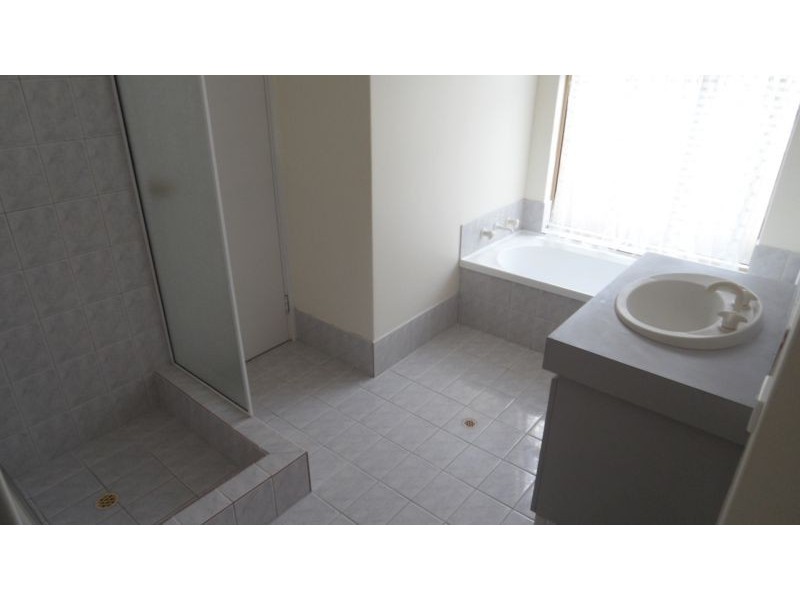 8 Cobia Rise, Warnbro WA 6169