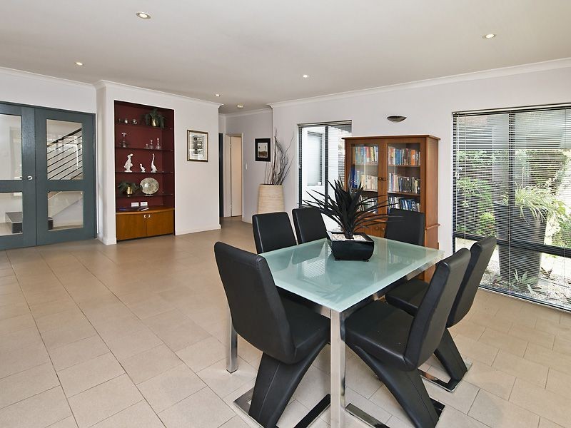 15c Thurlow Avenue, Yokine WA 6060