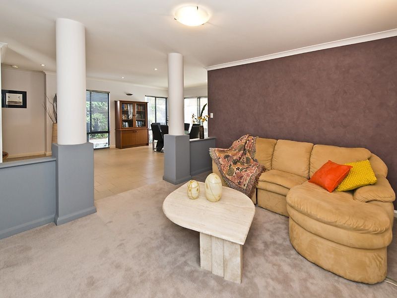 15c Thurlow Avenue, Yokine WA 6060