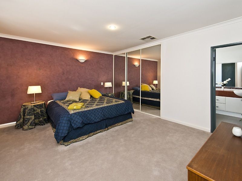 15c Thurlow Avenue, Yokine WA 6060